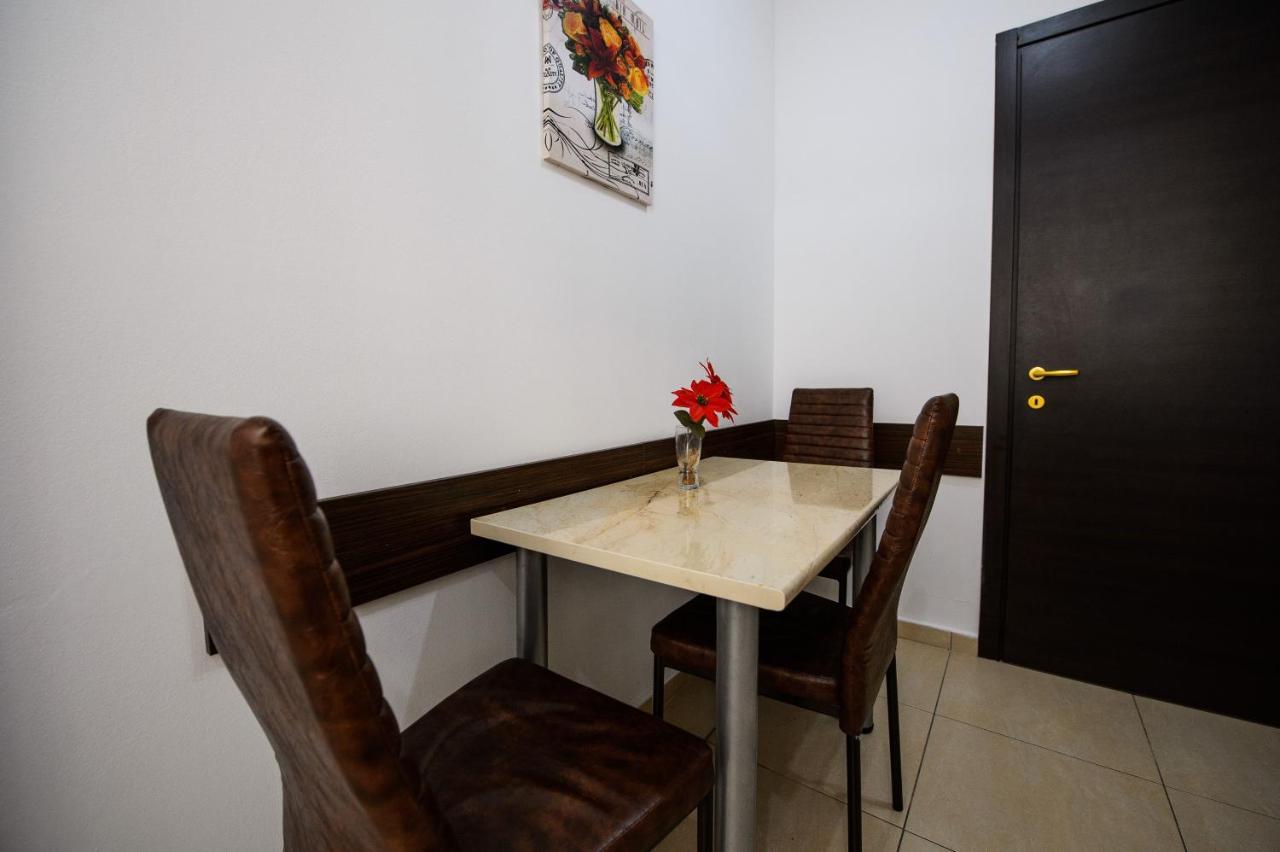 Summerland Relax Apartments مامايا المظهر الخارجي الصورة